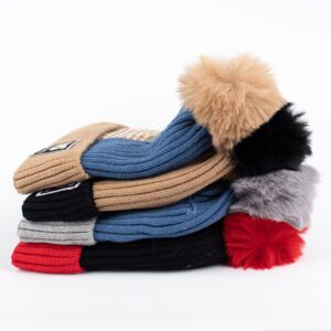 Alternative view of GORRO LANA DE NIÑO