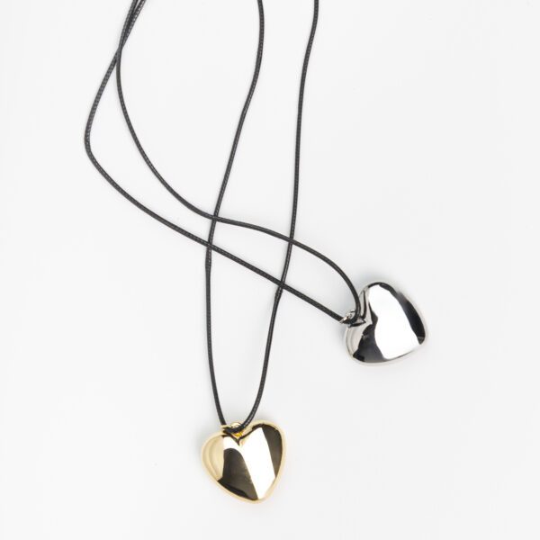 COLLAR LAZO NEGRO CORAZÓN CITY GIRL