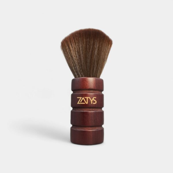 QUITA PELO CON MANGO DE MADERA ZATYS