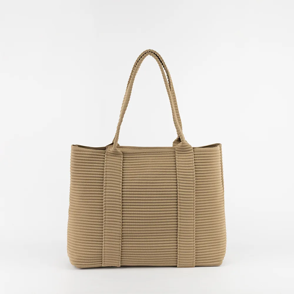CARTERA DE TELA CITY GIRL - Image 2