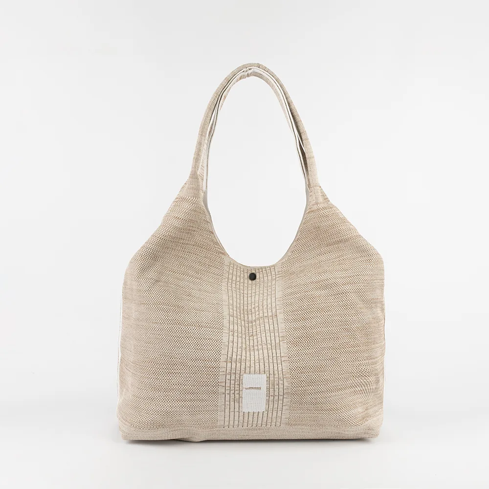 BOLSO DE TELA + COSMETIQUERA CITY GIRL - Imagen 2